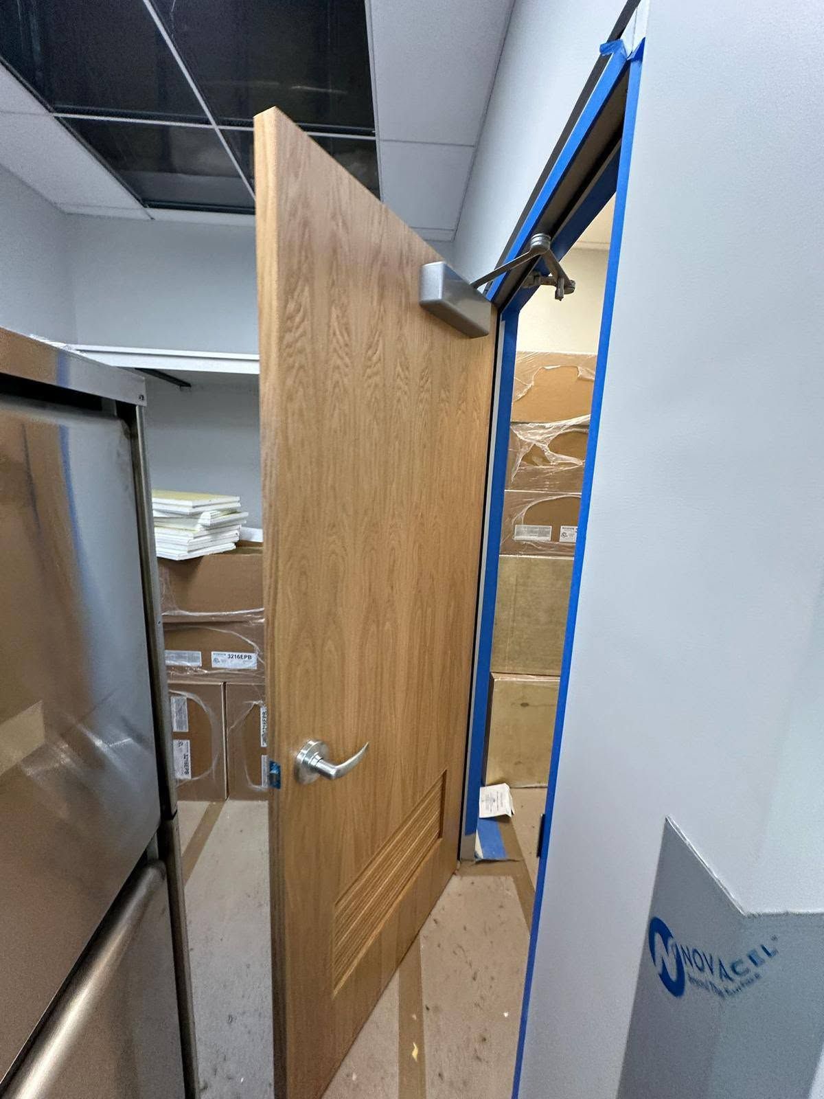 Door installation by E&I — photo 2